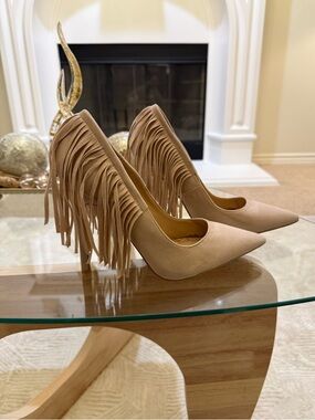 Fringe Pointed-Toe High Heels in Taupe